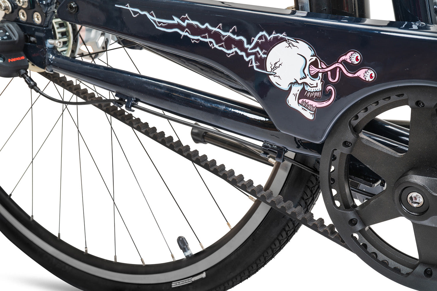 detail photo of chain guard graphic skull graphic with bulging eyeballs and lightning traill