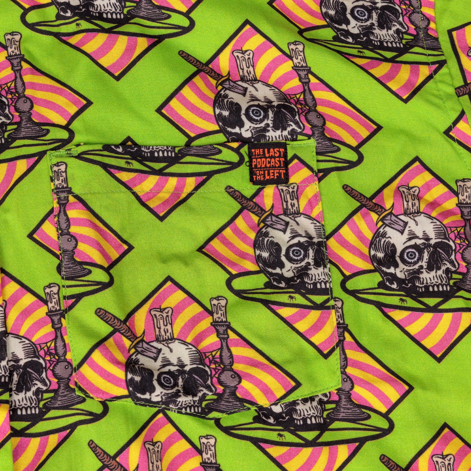 detail photo of pocket with the tag visible in black with last podcast on the left in orange